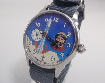 Vintage Molniya Gagarin USSR Wristwatch: Space Program Mechanical Watch
