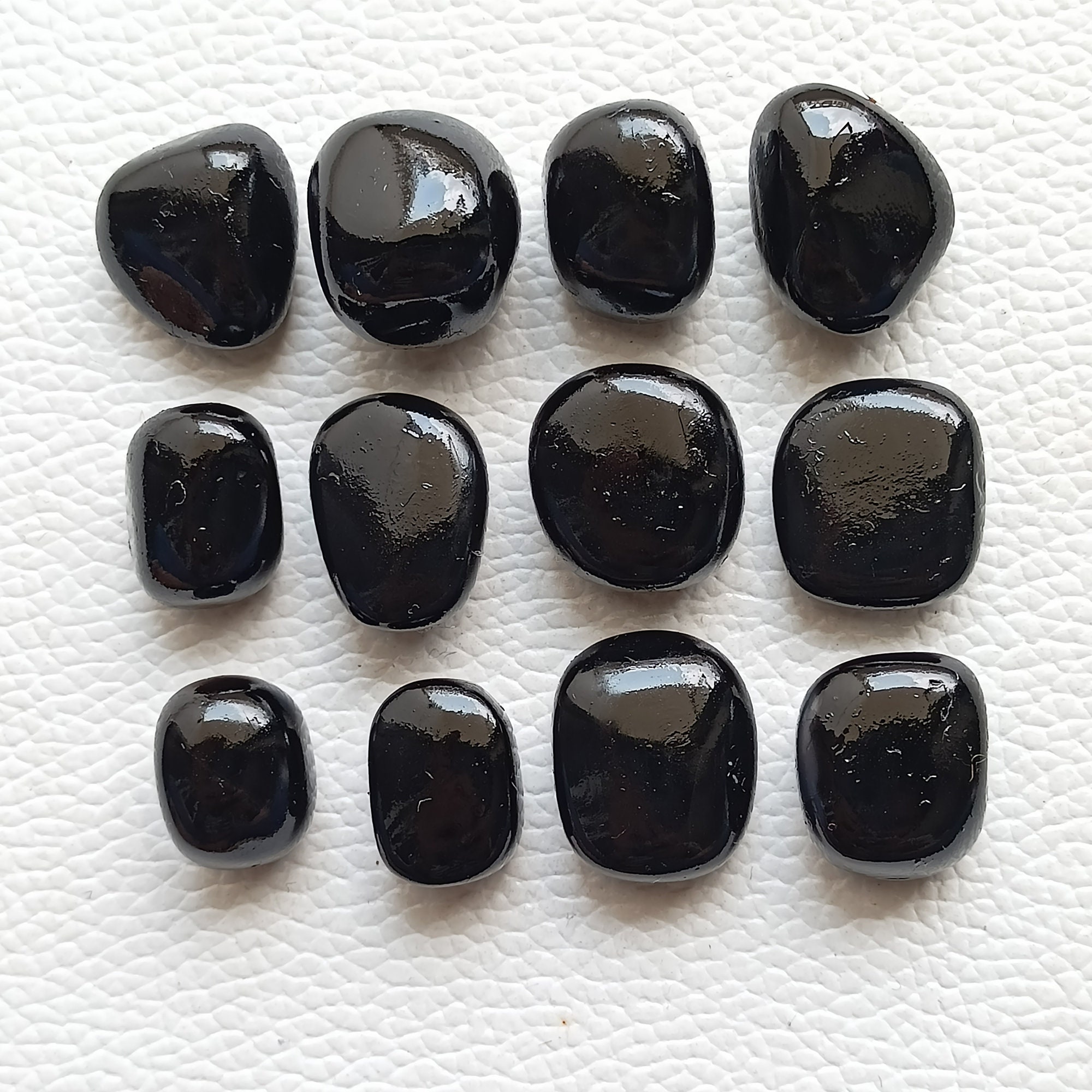 Tumbled Black Onyx - Wholesale Stones, Minerals, Crystals, and Gems from  SoulMakes – Soulmakes Wholesale