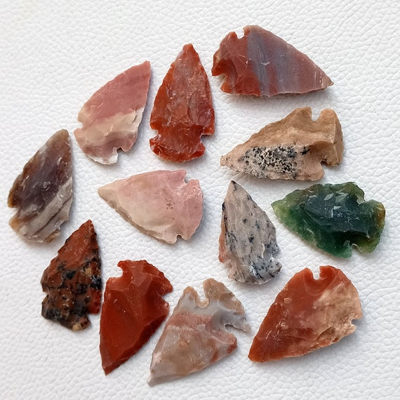 Natural Crystal Gemstone Rock Healing Crystals Arrow Shape Pendant
