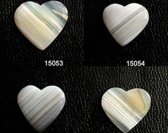 2個入り 天然縞瑪瑙ハート 滑らかに磨かれた美しい大きなサイズの縞