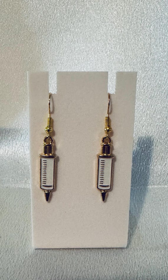 Nurses Syringe Dangle Earrings.