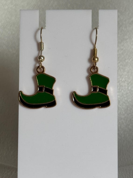 Leprechaun Shoes Dangle Earrings.