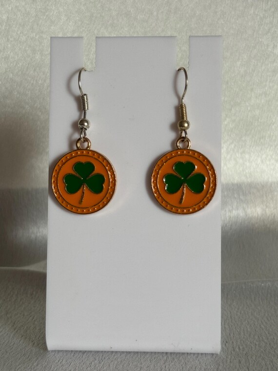 3 Leaf Clover Dangle Earrings.