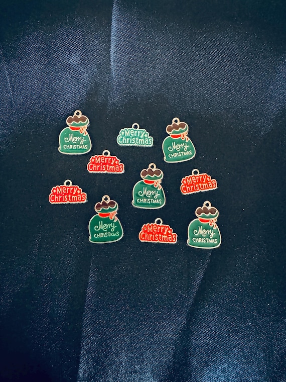 10 Piece Christmas Charms