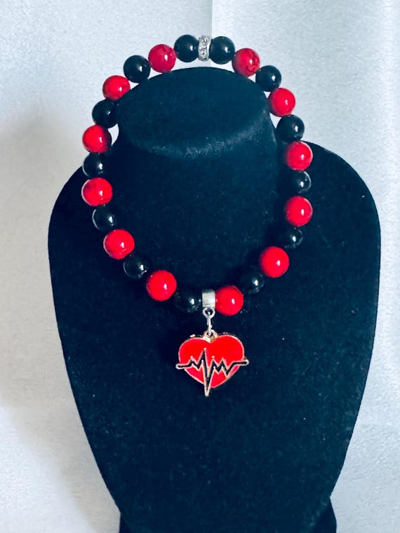 Red Heart With Heartbeat Valentine Charm Stretch Bracelet