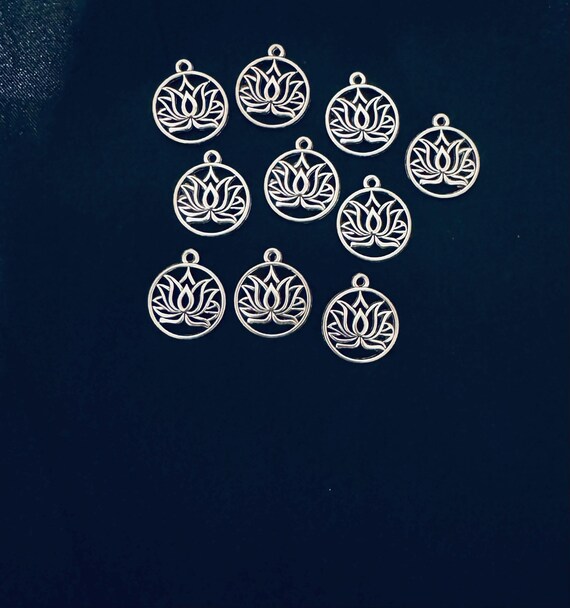 10 Piece Lotus Flower Charms