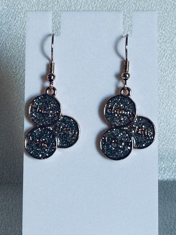 Happy New Year Triple Circle Dangle Earrings