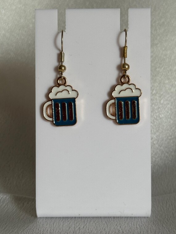 Irish Beer Dangle Earrings.