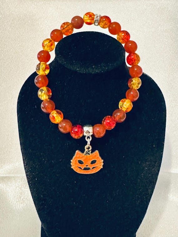 Cat Face Stretch Charm Bracelet