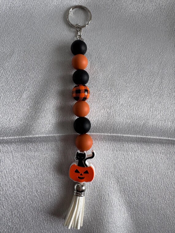 Festive Silicone Cat and Pumpkin Focal Beaded Keychain