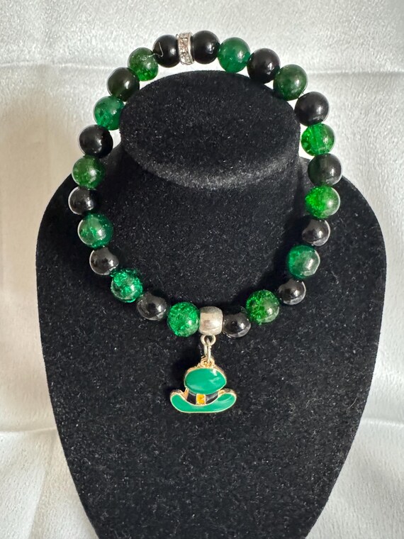 St Patrick’s Day Shamrock Hat Charm Bracelet