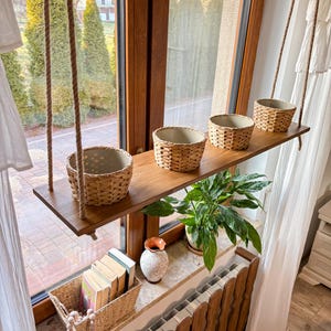 Hanging Wooden Shelf with Rattan Pots – Boho Wall Shelf for Plants – Handmade Rustic Rope Shelf – Floating Shelf Decor