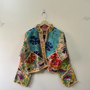Vintage Suzani Kantha Jacket: Handmade Floral Embroidered Coat