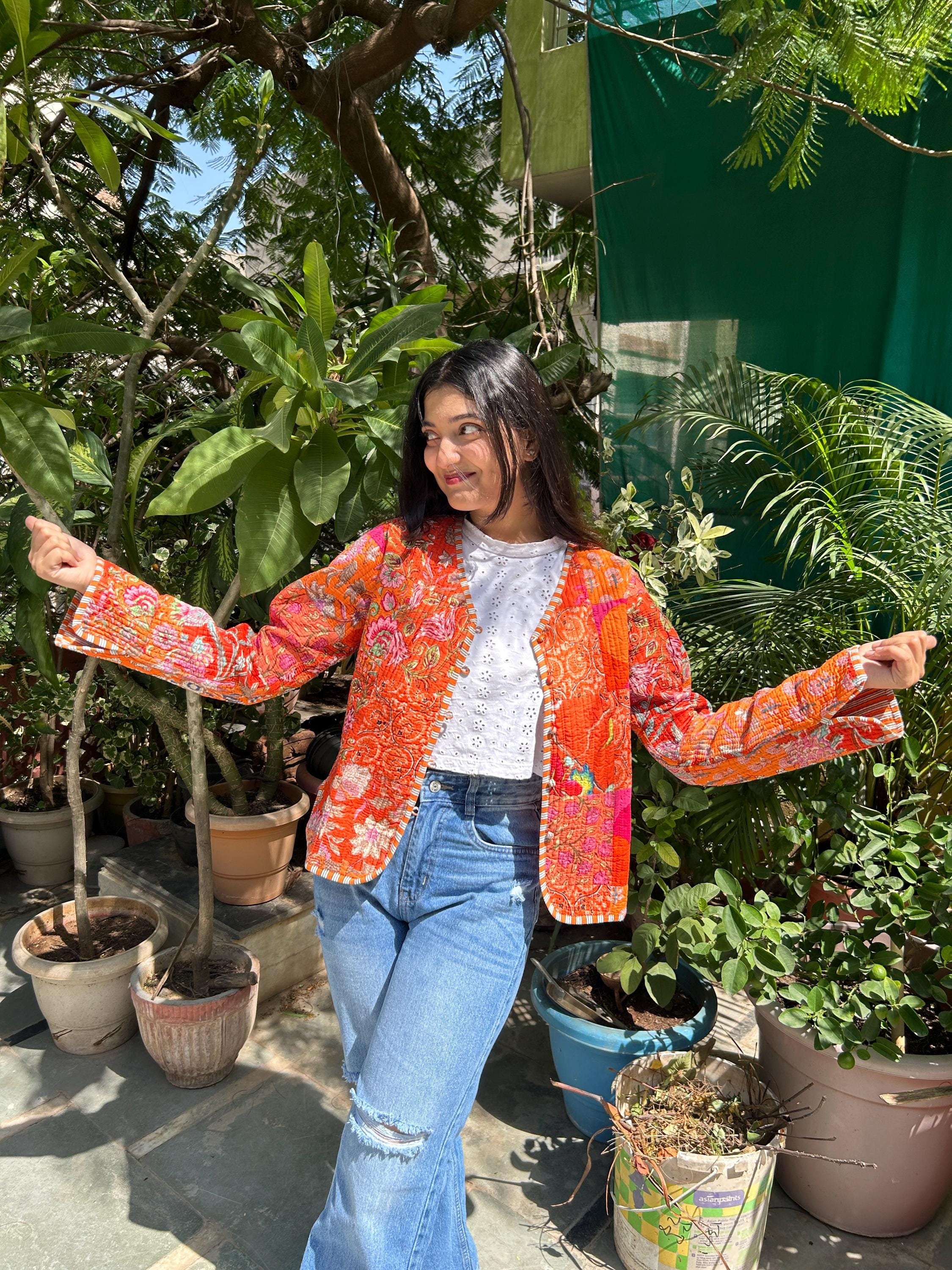 Giacca Trapuntata Donna Stile Cinese – Fiori Grandi, Patchwork, Aperta Davanti, Cotone Morbido, Modello Etnico Nordest