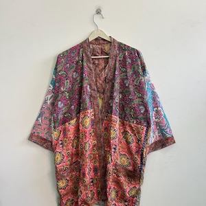 Kimono corto in seta fatto a mano in India