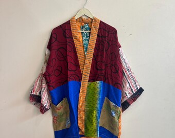 Kimono de seda sari reciclada para mujer, bata de playa corta, bata de baño para mujer