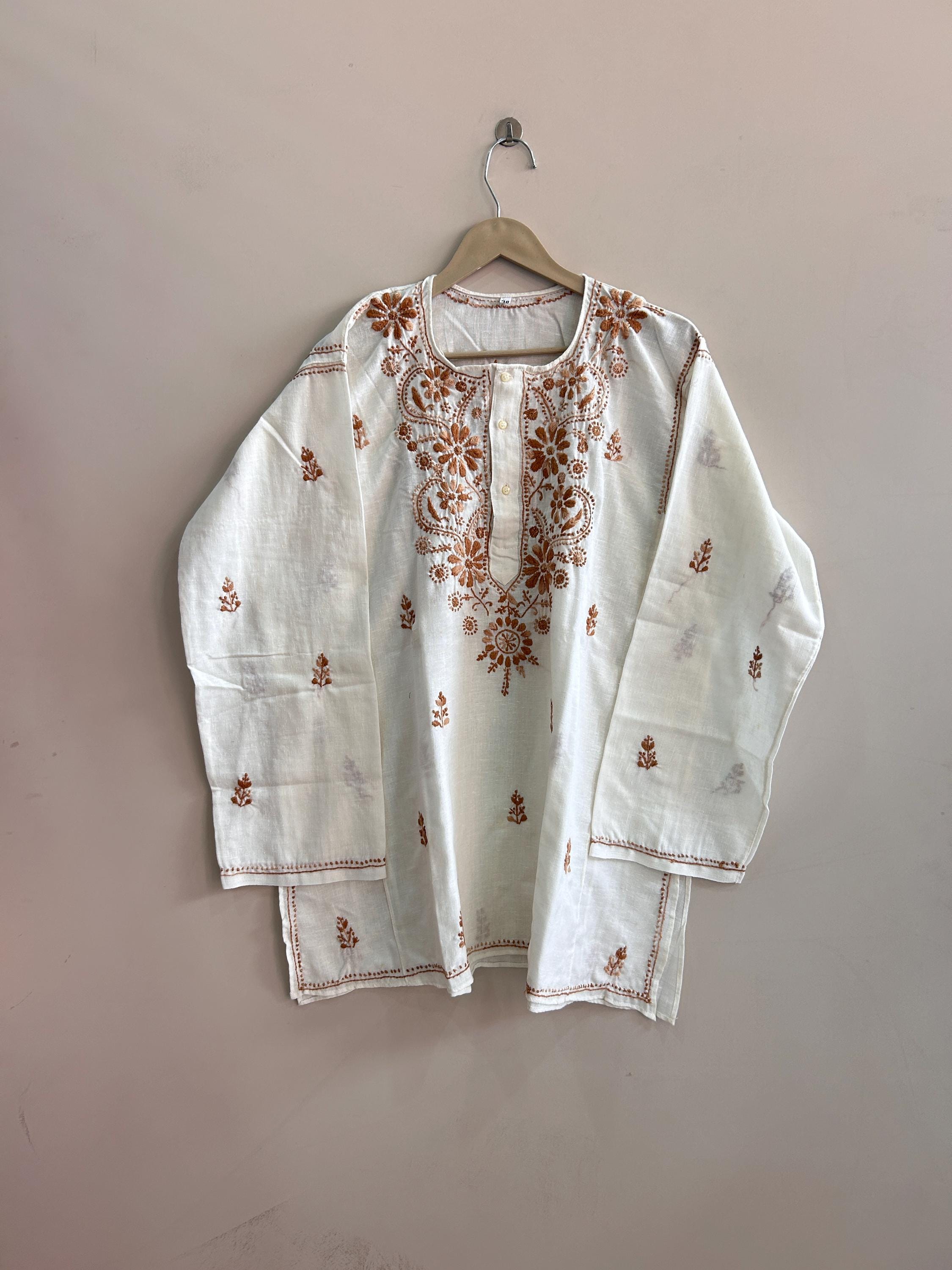 刺繍入りコットンクルティチュニック: 手作りのチカンカリインディアン 