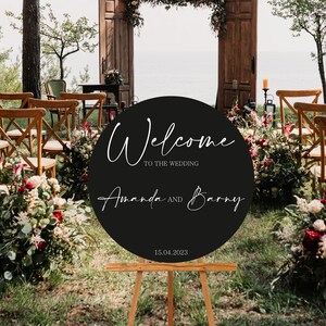 Black Round Acrylic Welcome Sign | Customizable Wedding Sign | Acrylic Wedding Decor | Modern Wedding Decor  | Hen Do| Funeral Ceremony Sign