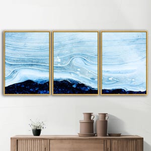 Ingelijste canvasprint blauwe oceaan: minimalistische muurkunst kust, strandhuisdecoratie