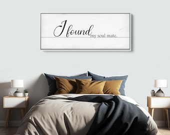 Schlafzimmer Wanddeko | Schild für Überbett | Jubiläumsgeschenk | Hochzeitsgeschenk | Rustikales Paar Geschenk | Schlafzimmer Wanddeko | Leinwand gerahmt