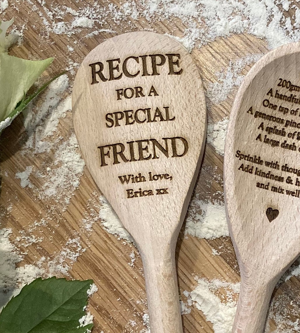 Personalised wooden spoon, recipe for a special friend, friendship gift, gift for best friend, friendship, baker gift, gift for baker