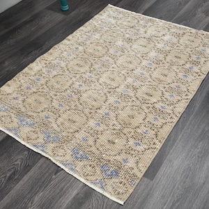 2&#39;6x3&#39;6 ft, BEIGE VINTAGE SMALL Rug, Turkish Mini Rug, 3x4 Door Mat, Entryway Rug, Washable, Floral Rug, Minimalist, Handmade Rug, Wool Rug