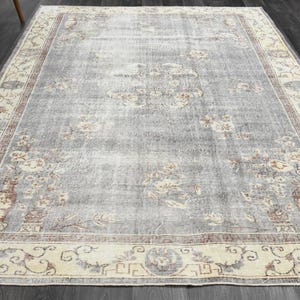 7&#39;1x10&#39;1 ft, TURKISH VINTAGE RUG, Oushak Rug, Rugs For Living Room, Home Decor, Floral Rug, Gray Beige Rug, Wool Rug, Faded Rug, Area Rug