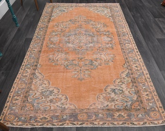 5.3x8.4フィート、ペルシャ風ヴィンテージトルコ製エリアラグ