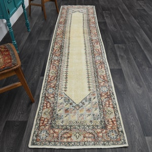 2.6x11.4 ft, UNIQUE RUNNER, TURKISH Runner Rug, Wool Rug, Vintage Rug, Handmade Rug, Oushak Rug, Kitchen Rug, Farmhouse Decor, Boho Carpet
