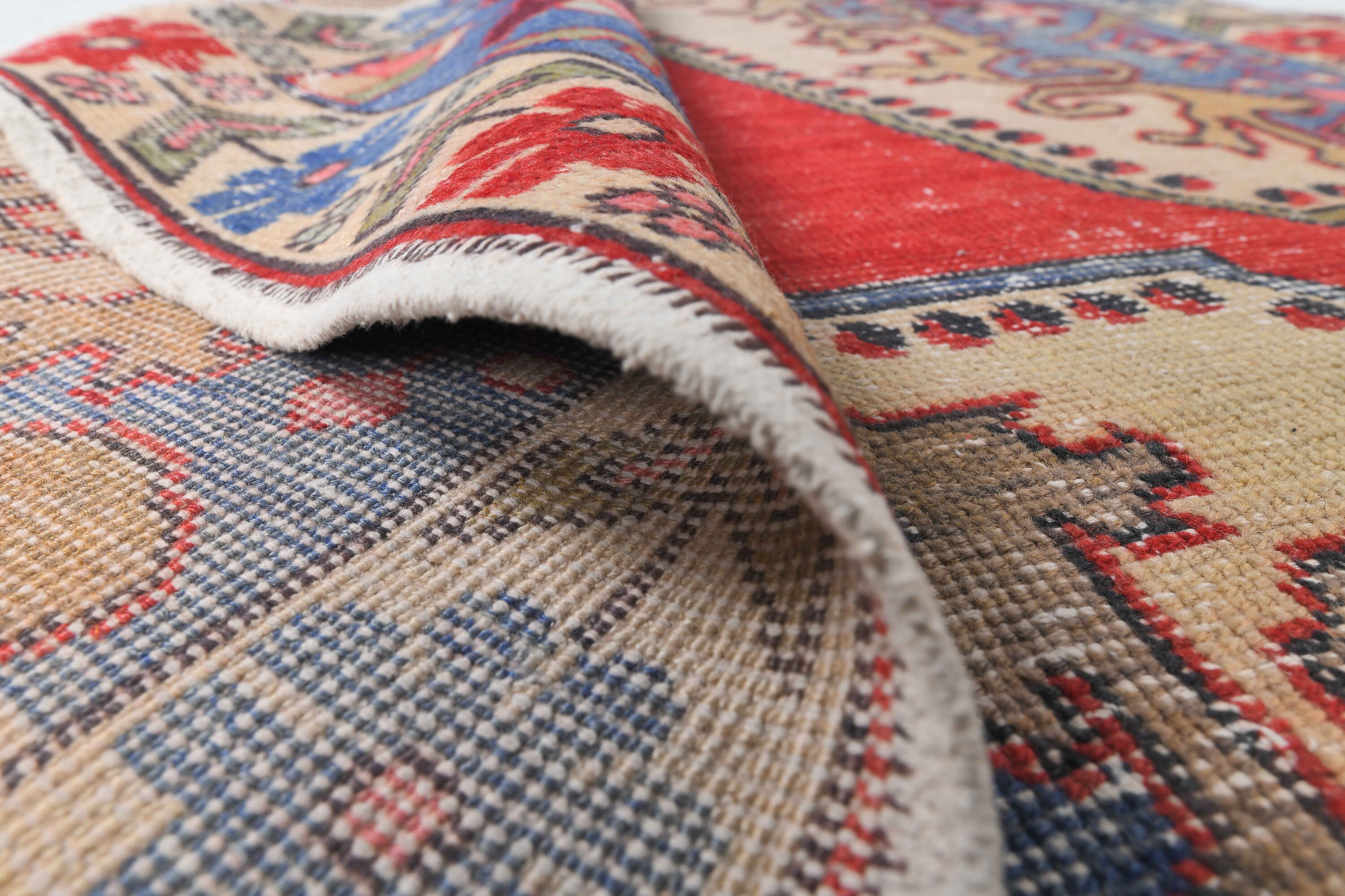 ラグ vintage turkish rug, 073 Vintage Turkish Rug, 3.8 x 4.5 ft Rug, 112 x 137 cm