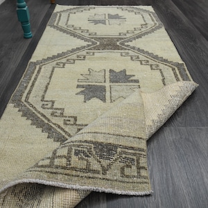 2x6 Bige Black TURKISH OUSHAK VINTAGE Rug, Handmade Wool Runner Rug, Farmhouse Decor, Hallway Kitchen Rug, Faded Carpet, 2x6 Rug, 2.4x5.8 Ft