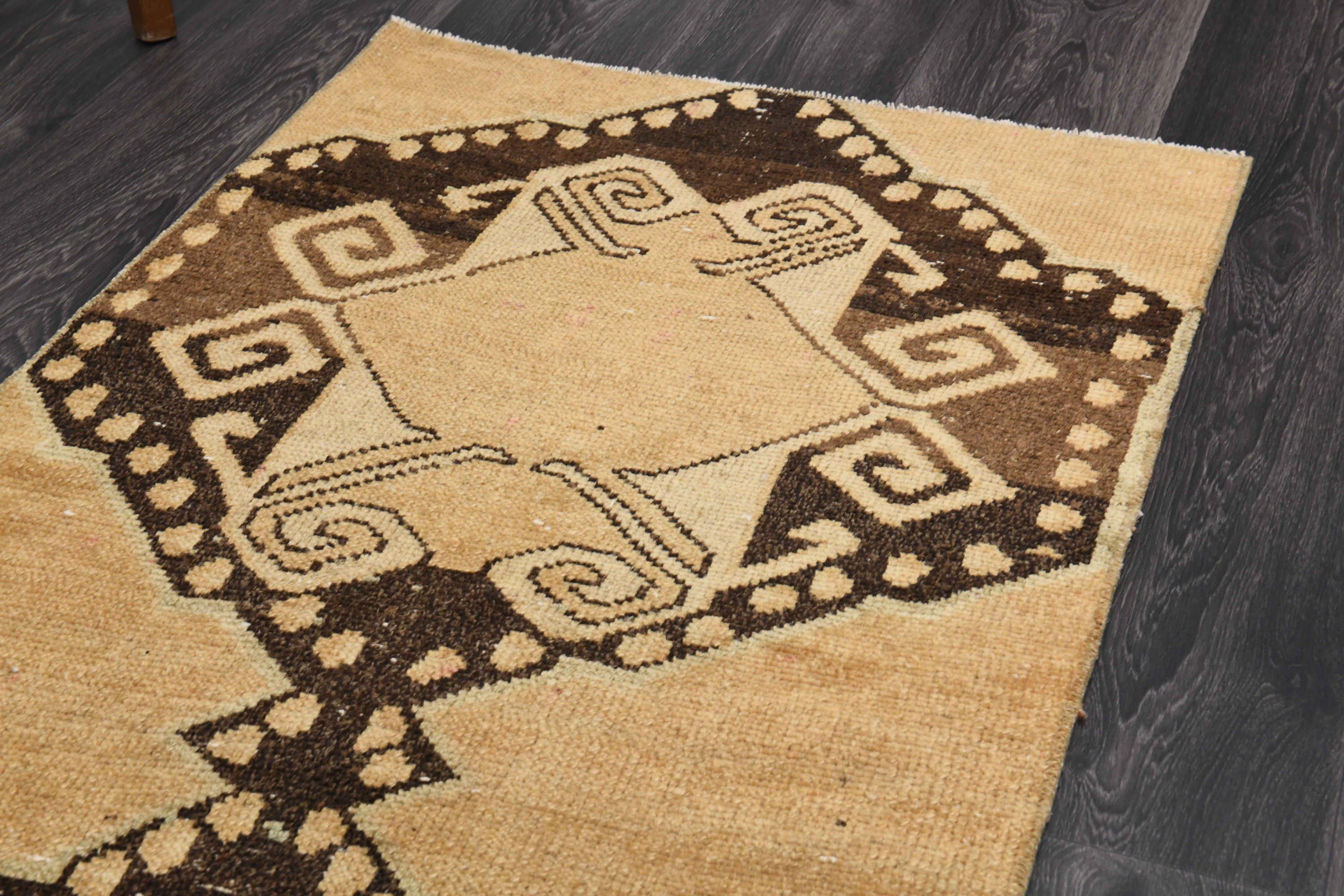 Eloise Vintage Turkish Rug – 3'6 x 5'6