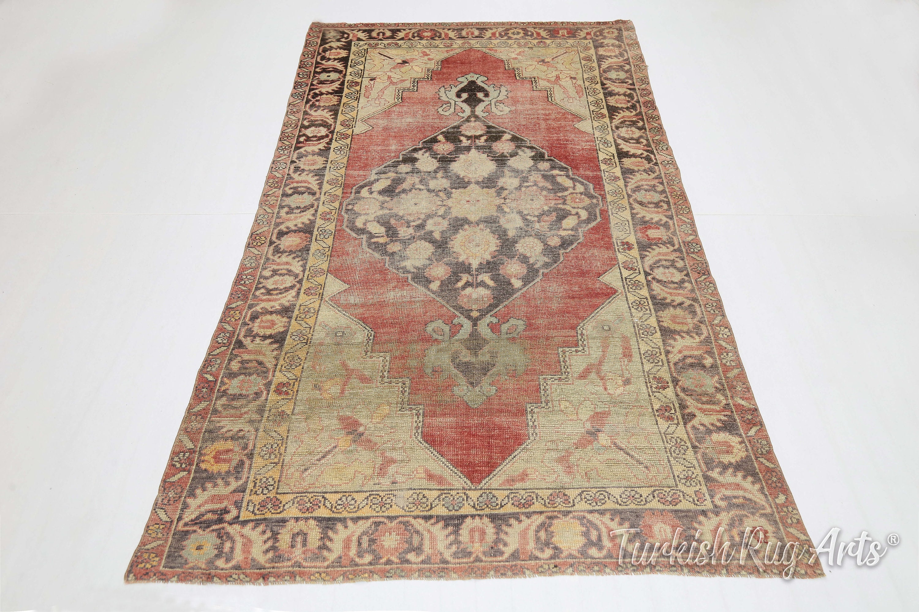 トルコ絨毯　ハンドメイドラグ 楽天市場】世界で1枚 アンティーク手織りラグ 高級トルコ絨毯 パッチ