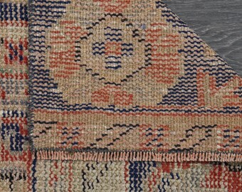 2x6 レッドベージュブルーヴィンテージトルコウシャクラグ、花柄