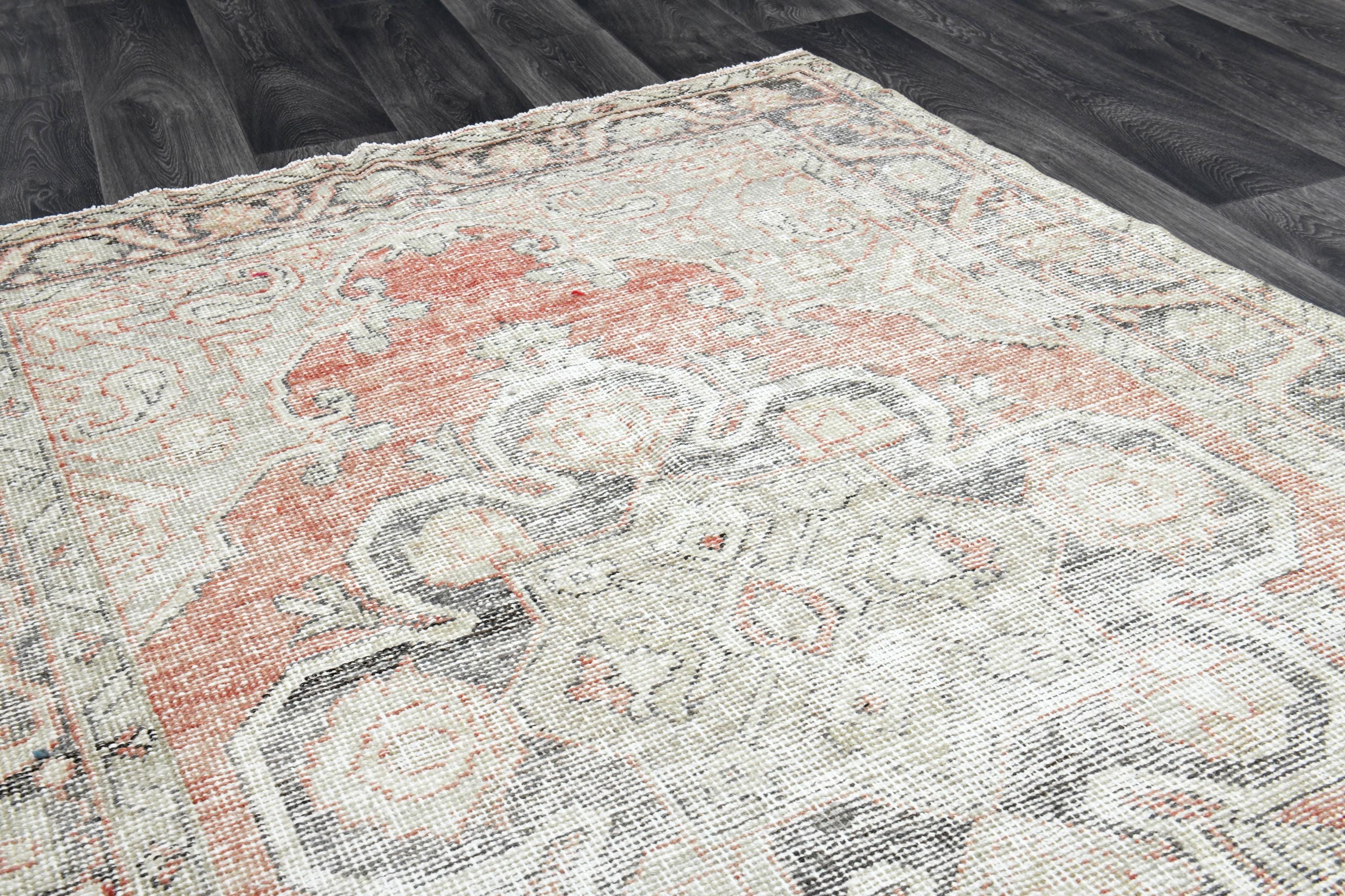 5x8 Ft, Red VINTAGE Rug, TURKISH Rug, OUSHAK Rug, Handmade, Wool