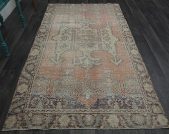 5.3x8.4フィート、ペルシャ風ヴィンテージトルコ製エリアラグ