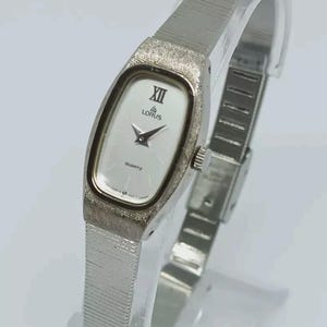 Vintage Watch SEIKO - LORUS V232-058C Small cocktails Beautiful Ladies Quartz Wrist Watch  Women&#39;s Ladies