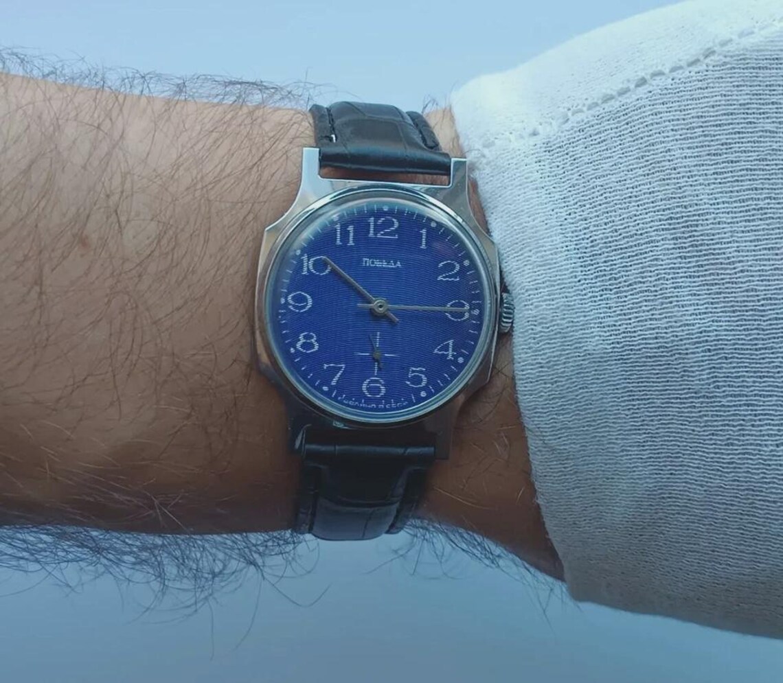 Vintage Pobeda Mens Watch, USSR 15 Jewels, Mechanical Watch  1980s, photo 4 of 5