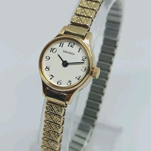 Vintage Watch SEKONDA Women&#39;s Small cocktails Beautiful Ladies Quartz Wrist Watch  Gold tone