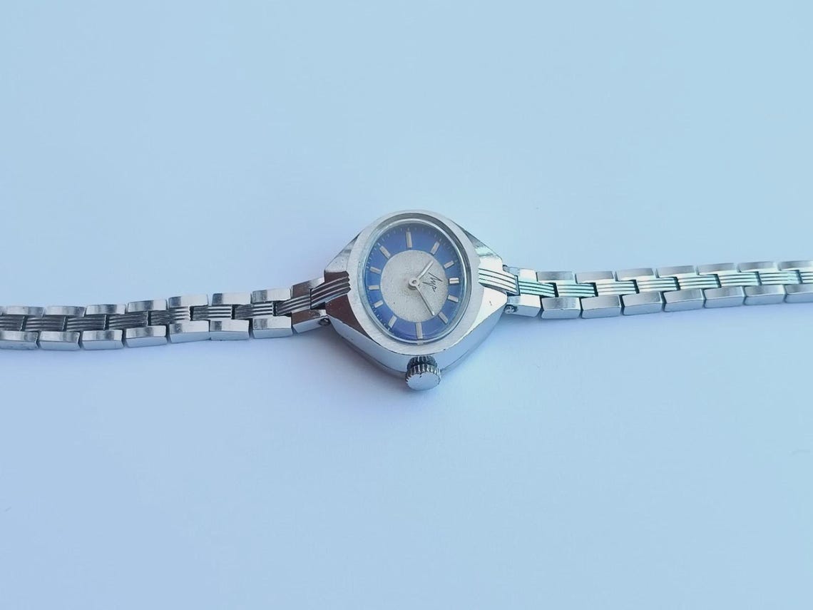 Vintage Luch Ladies Watch, Soviet Mechanical Cocktail Watch, 17 Jewels, foto 4 de 5