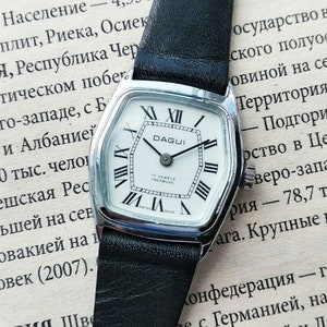 Vintage watch DAGUI Beautiful Mechanical Wrist watch Women&#39;s SWISS 1970s