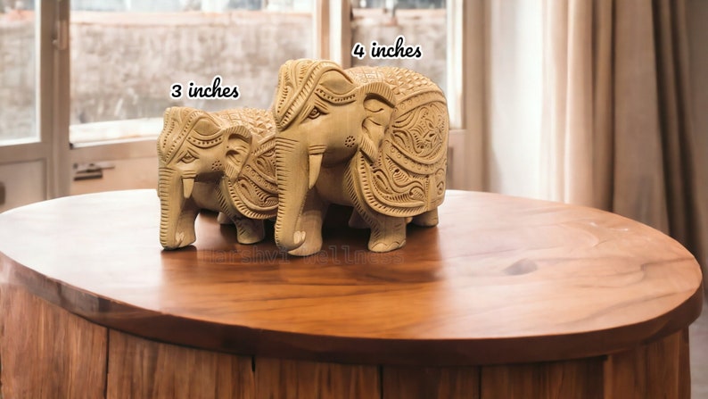 Estatua de elefante de madera tallada a mano: un regalo de decoración intrincada para el hogar (7,6 cm)