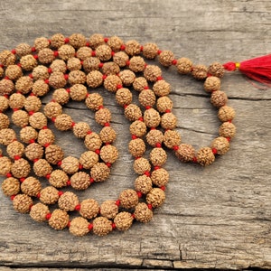 AAA Quality 8mm 108 + 1 Five Face Shiva Rudraksha Beads Natural Japa Mala Red Tassel No Dye No Color Hinduism Rosary for Prayer