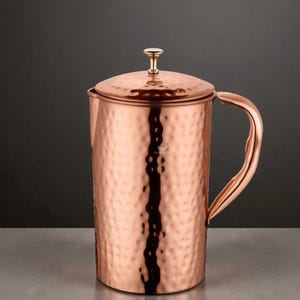 Ayurvedisk kopparkanna 2 liter – Vattenkanna i ren koppar för välbefinnande, avgiftning och daglig användning
