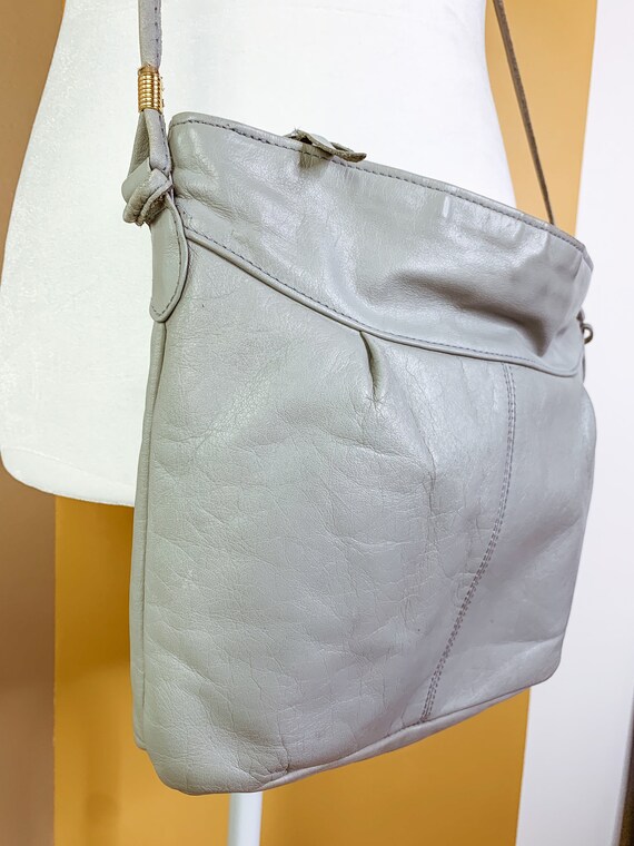 Vintage gray crossbody bag - image 4