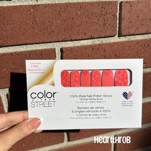 Color Street nail strips *Heartthrob*