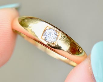 Antique 1901 Edwardian Old Mine Cut Diamond 18ct Yellow Gold Band (0.14ct)