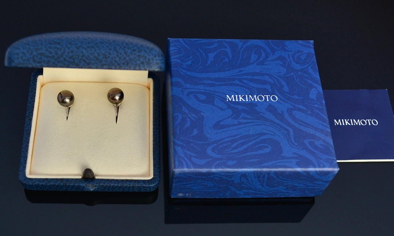 Mikimoto black 2024 pearl earrings