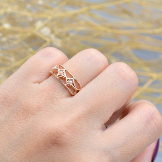 Vintage 9ct Rose Gold Seed Pearl Ring - image 7