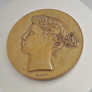 Marianne ALLIANCE FRANCAISE medal by Paul Belmondo